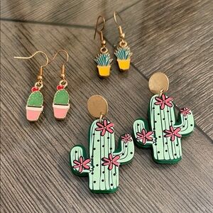 Francesca's Cactus and Plant Earrings Set